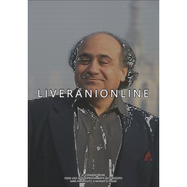 RETROSPETTIVA DANNY DE VITO ATTORE NELLA FOTO DANNY DE VITO A MILANO IN TERRAZZA MARTINI NELL\'ANNO 1989 AG ALDO LIVERANI SAS
