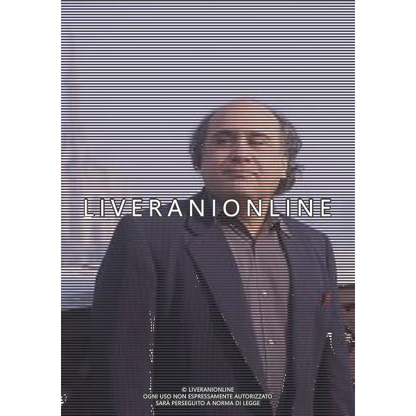 RETROSPETTIVA DANNY DE VITO ATTORE NELLA FOTO DANNY DE VITO A MILANO IN TERRAZZA MARTINI NELL\'ANNO 1989 AG ALDO LIVERANI SAS