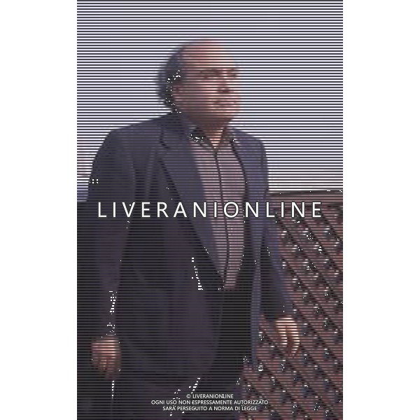 RETROSPETTIVA DANNY DE VITO ATTORE NELLA FOTO DANNY DE VITO A MILANO IN TERRAZZA MARTINI NELL\'ANNO 1989 AG ALDO LIVERANI SAS