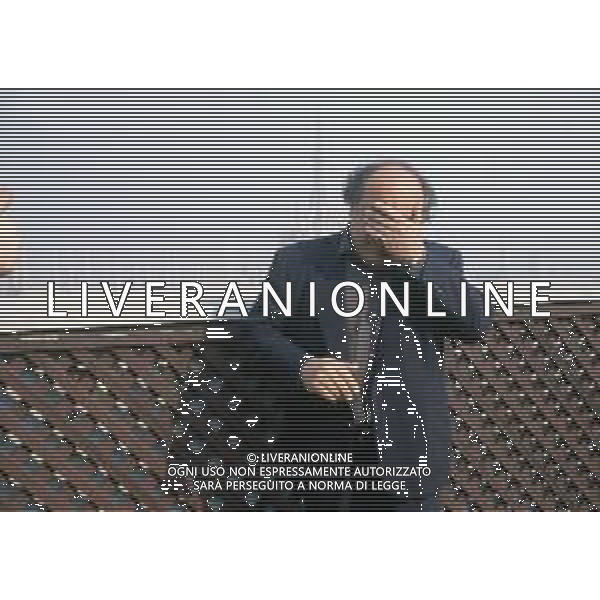 RETROSPETTIVA DANNY DE VITO ATTORE NELLA FOTO DANNY DE VITO A MILANO IN TERRAZZA MARTINI NELL\'ANNO 1989 AG ALDO LIVERANI SAS