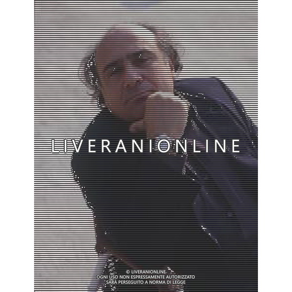 RETROSPETTIVA DANNY DE VITO ATTORE NELLA FOTO DANNY DE VITO A MILANO IN TERRAZZA MARTINI NELL\'ANNO 1989 AG ALDO LIVERANI SAS