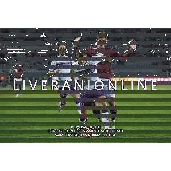 Torino 10.1.2022 Stadio Olimpico Grande Torino ©Alessandro Falzone/Agenzia Aldo Liverani Torino vs Fiorentina Serie A Tim 2021/2022 Nella foto : Lucas Martinez Quarta-Dennis Praet ©TVAF Falzone/AGENZIA ALDO LIVERANI SAS