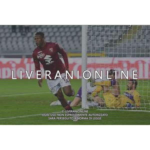 Torino 10.1.2022 Stadio Olimpico Grande Torino ©Alessandro Falzone/Agenzia Aldo Liverani Torino vs Fiorentina Serie A Tim 2021/2022 Nella foto : Esultanza gol di Wilfried Singo ©TVAF Falzone/AGENZIA ALDO LIVERANI SAS