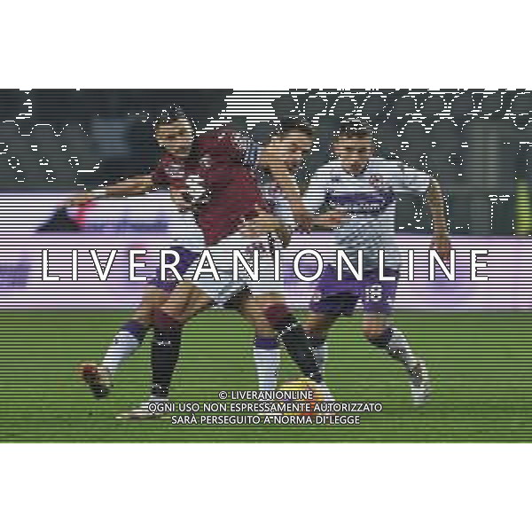 Torino 10.1.2022 Stadio Olimpico Grande Torino ©Alessandro Falzone/Agenzia Aldo Liverani Torino vs Fiorentina Serie A Tim 2021/2022 Nella foto : Rolando Mandragora-Giacomo Bonaventura-Lucas Torreira ©TVAF Falzone/AGENZIA ALDO LIVERANI SAS