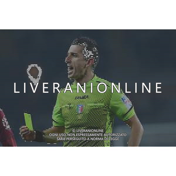 Torino 10.1.2022 Stadio Olimpico Grande Torino ©Alessandro Falzone/Agenzia Aldo Liverani Torino vs Fiorentina Serie A Tim 2021/2022 Nella foto : Livio Marinelli arbitro con il cartellino giallo in mano ©TVAF Falzone/AGENZIA ALDO LIVERANI SAS