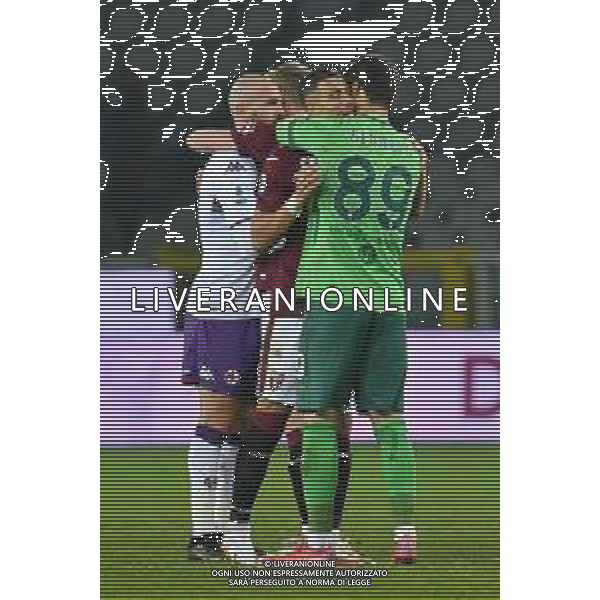 Torino 10.1.2022 Stadio Olimpico Grande Torino ©Alessandro Falzone/Agenzia Aldo Liverani Torino vs Fiorentina Serie A Tim 2021/2022 Nella foto : esultanza, Festeggiamenti di fine Partita nei confronti di Luca Gemello ©TVAF Falzone/AGENZIA ALDO LIVERANI SAS