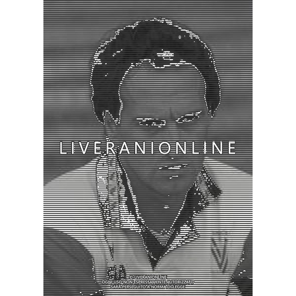 RETROSPETTIVA FRANCESCO GUIDOLIN ALLENATORE NELLA FOTO FRANCESCO GUIDOLIN ALLENATORE VICENZA CALCIO NELL\'ANNO 1994-1995 AG ALDO LIVERANI SAS