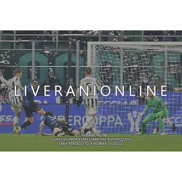 Milano 12.01.2022 Stadio Giuseppe Meazza ©Alessandro Falzone/Agenzia Aldo Liverani Inter vs Juventus Supercoppa Frecciarossa Nella foto : Gol di alexis Sanchez al 120\' (supplementari) ©Falzone/AGENZIA ALDO LIVERANI SAS
