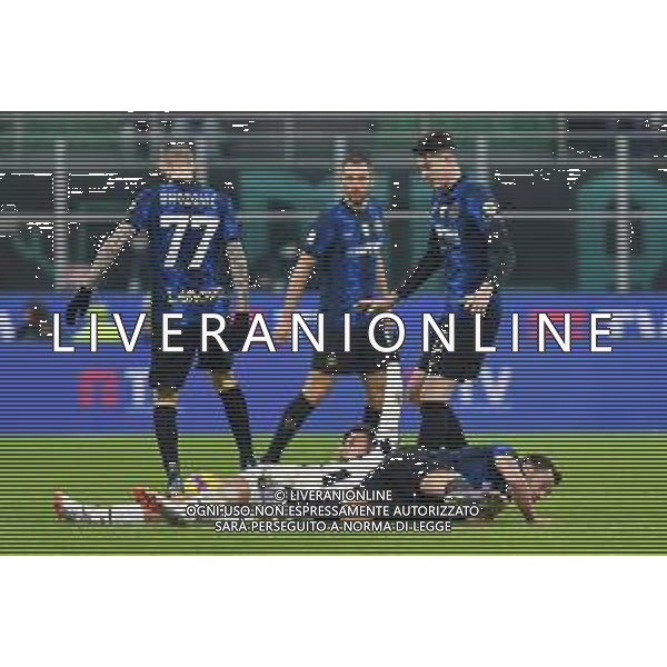 Milano 12.01.2022 Stadio Giuseppe Meazza ©Alessandro Falzone/Agenzia Aldo Liverani Inter vs Juventus Supercoppa Frecciarossa Nella foto : Paulo Dybala-Hakan Calhanoglu