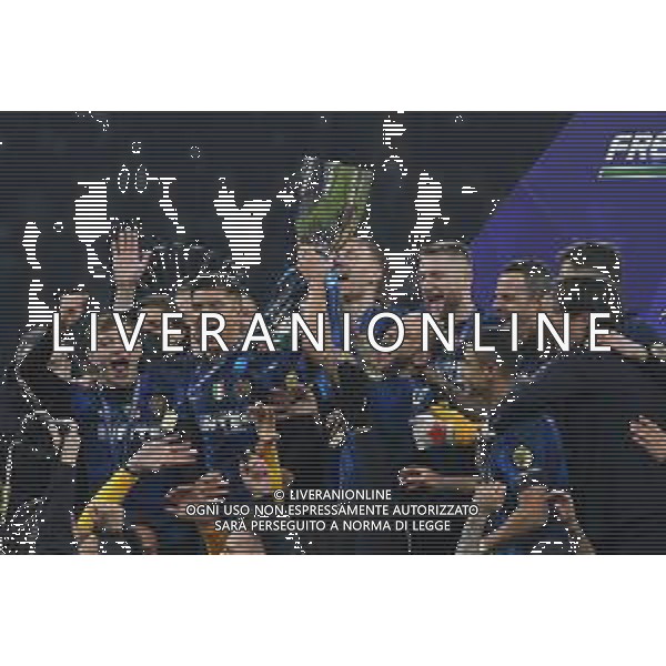 Milano 12.01.2022 Stadio Giuseppe Meazza ©Alessandro Falzone/Agenzia Aldo Liverani Inter vs Juventus Supercoppa Frecciarossa Nella foto : Premiazione Finale Inter