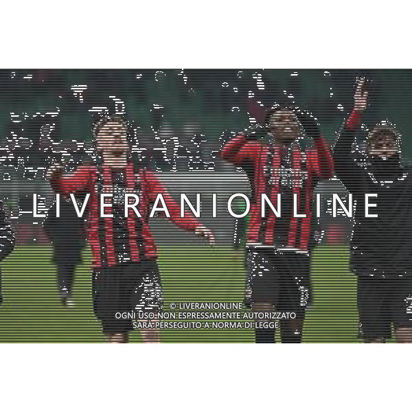 Alexis Saelemaekers (Milan) esulta con Rafael Leao (Milan) a fine gara Milan vs Genoa Coppa Italia Frecciarossa - ottavi di finale Milano 13-01-2022 Stadio Giuseppe Meazza - San Siro foto Roberto Garavaglia/ag. Aldo Liverani sas /AGENZIA ALDO LIVERANI SAS