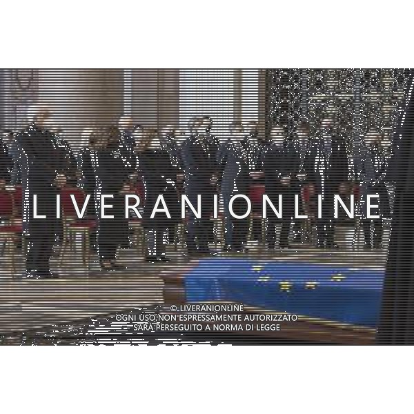 14-01-2022 ROMA Il Presidente della Repubblica, Sergio Mattarella, ha partecipato ai Funerali di Stato del Presidente del Parlamento Europeo David Sassoli, che si sono tenuti a Roma presso la Basilica di Santa Maria degli Angeli e dei Martiri, alla presenza delle più alte cariche istituzionali italiane ed europee. FOTO UFFICIO STAMPA QUIRINALE-AG ALDO LIVERANI SAS