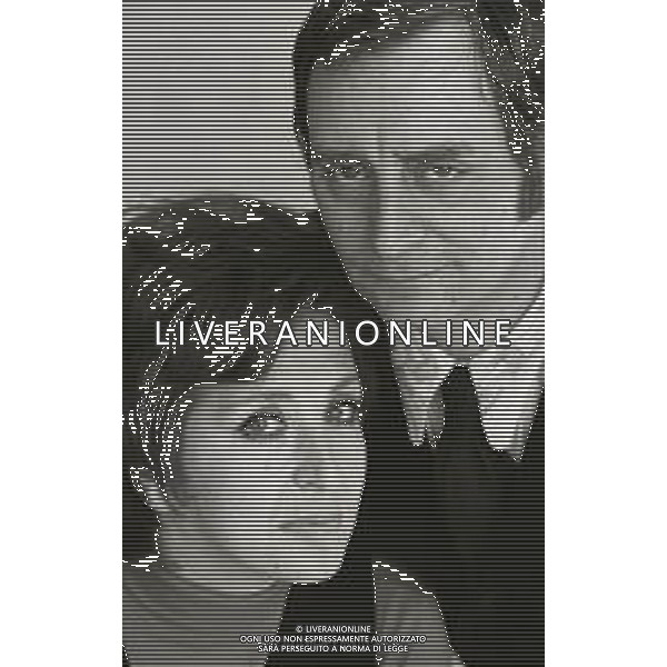RETROSPETTIVA ANTONELLA STENI ATTRICE NELLA FOTO ANTONELLA STENI A ROMA NELL\'ANNO 1970 CON ENRICO SIMONETTI AG ALDO LIVERANI SAS