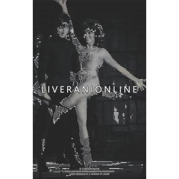 RETROSPETTIVA ANTONELLA STENI ATTRICE NELLA FOTO ANTONELLA STENI A MILANO NELL\'ANNO 1979 IN UNA COMMEDIA TEATRALE AG ALDO LIVERANI SAS 