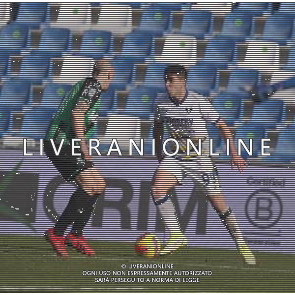SASSUOLO - HELLAS VERONA CAMPIONATO CALCIO SERIE A TIM 16.01.2022 NELLA FOTO VLAD CHIRICHES E GIOVANNI SIMEONE ©SANTANDREA/ AGENZIA ALDO LIVERANI SAS