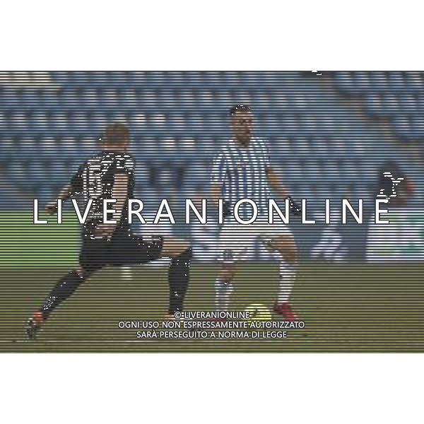 Spal - Benevento Campionato di Calcio Serie BKT 16/01/2022 nella foto: Marco Mancosu(spal ferrara)Glik Kamil(Benevento Calcio) ©Claudio Zamagni/Agenzia Aldo Liverani during Italian Serie BKT soccer match between Spal and Benevento at Paolo Mazza Stadium in Ferrara on January 16 2022 photo credit by Claudio Zamagni/Aldo Liverani Photo Agency