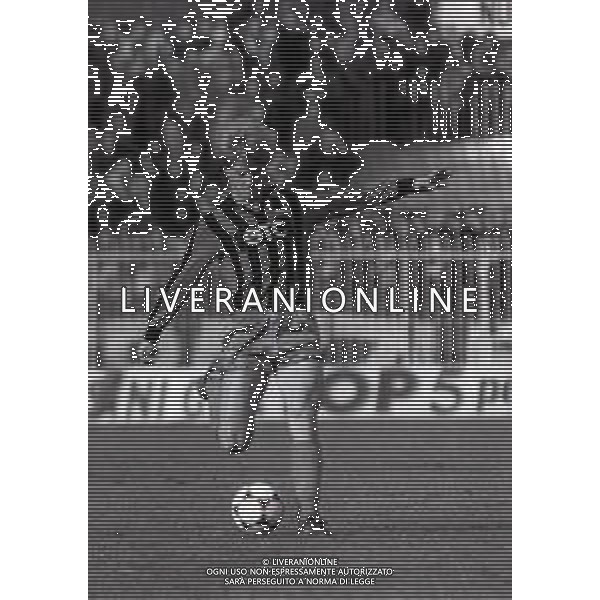 27-01-1985 AREZZO CAMPIONATO DI CALCIO SERIE B AREZZO -PISA 0-1 NELLA FOTO WIM KIEFT AG ALDO LIVERANI SAS