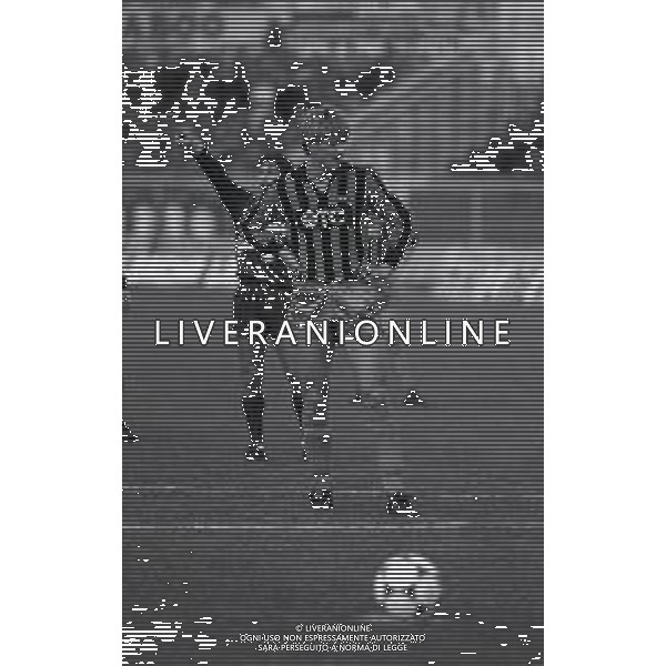 27-01-1985 AREZZO CAMPIONATO DI CALCIO SERIE B AREZZO -PISA 0-1 NELLA FOTO WIM KIEFT RIGORE AG ALDO LIVERANI SAS