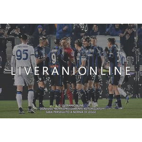 proteste Atalanta con l\'arbitro Davide Massa Atalanta vs Inter Campionato Serie A TIM - 22a giornata Bergamo 16-01-2022 Gewiss Stadium - Stadio Atleti Azzurri d\'Italia foto Roberto Garavaglia/ag. Aldo Liverani sas/AGENZIA ALDO LIVERANI SAS