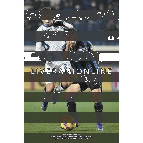 Nicolo\' Barella (Inter) e Remo Freuler (Atalanta) Atalanta vs Inter Campionato Serie A TIM - 22a giornata Bergamo 16-01-2022 Gewiss Stadium - Stadio Atleti Azzurri d\'Italia foto Roberto Garavaglia/ag. Aldo Liverani sas/AGENZIA ALDO LIVERANI SAS