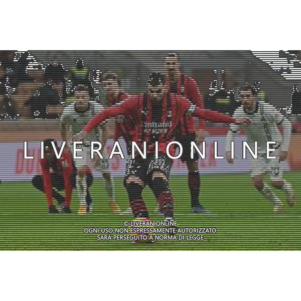 Theo Hernandez (Milan) sbaglia il calcio di rigore Milan vs Spezia Campionato Serie A TIM - 22a giornata Milano 17-01-2022 Stadio Giuseppe Meazza - San Siro foto Roberto Garavaglia/ag. Aldo Liverani sas/AGENZIA ALDO LIVERANI SAS