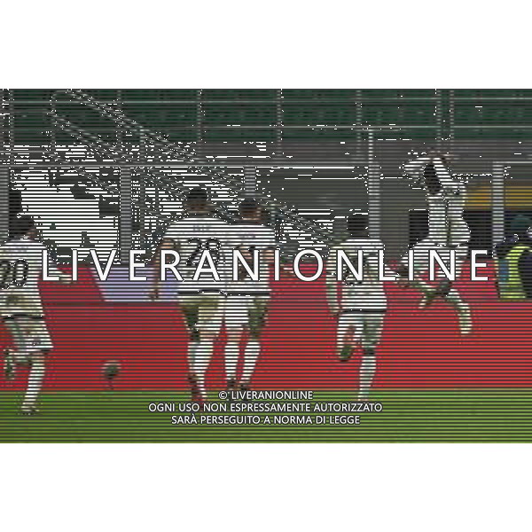 esultanza Spezia dopo il gol del 2 a 1 Emmanuel Gyasi Milan vs Spezia Campionato Serie A TIM - 22a giornata Milano 17-01-2022 Stadio Giuseppe Meazza - San Siro foto Roberto Garavaglia/ag. Aldo Liverani sas/AGENZIA ALDO LIVERANI SAS