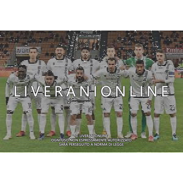 la formnazione dello Spezia, in piedi da SX Jakub Kiwior, Martin Erlic, Dimitrios Nikolaou, Arkadiusz Reca, Ivan Provedel e Giulio Maggiore; in basso da SX Emmanuel Gyasi, Rei Manaj, Daniele Verde, Simone Bastoni e Kelvin Amian Milan vs Spezia Campionato Serie A TIM - 22a giornata Milano 17-01-2022 Stadio Giuseppe Meazza - San Siro foto Roberto Garavaglia/ag. Aldo Liverani sas