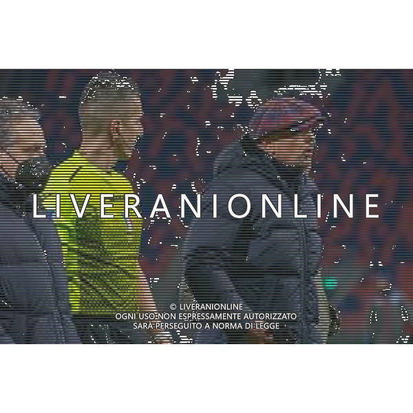 BOLOGNA vs NAPOLI CAMPIONATO CALCIO SERIE A TIM 17.01.2022 NELLA FOTO SINISA MIHAJLOVIC PROTESTA CON L\'ARBITRO LIVIO MARINELLI A FINE PARTITA ©VILLANI / AGENZIA ALDO LIVERANI SAS