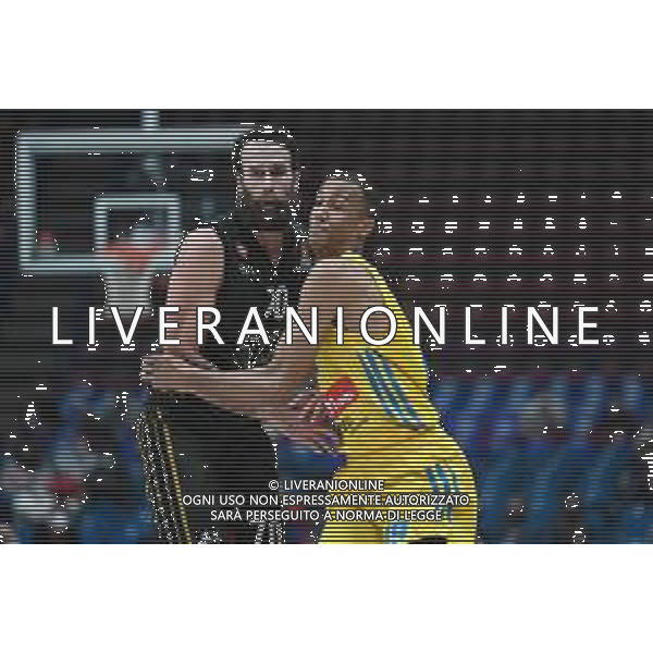 ¬© TVRG Luigi Datome (Olimpia Milano) SX e Louis Olinde (Alba Berlino) DX AX Armani Exchange Milano vs Alba Berlino Turkish Airlines EuroLeague - 18a giornata regular season Assago (MI) 18-01-2022 Mediolanum Forum foto Roberto Garavaglia/ag. Aldo Liverani sas/AGENZIA ALDO LIVERANI SAS