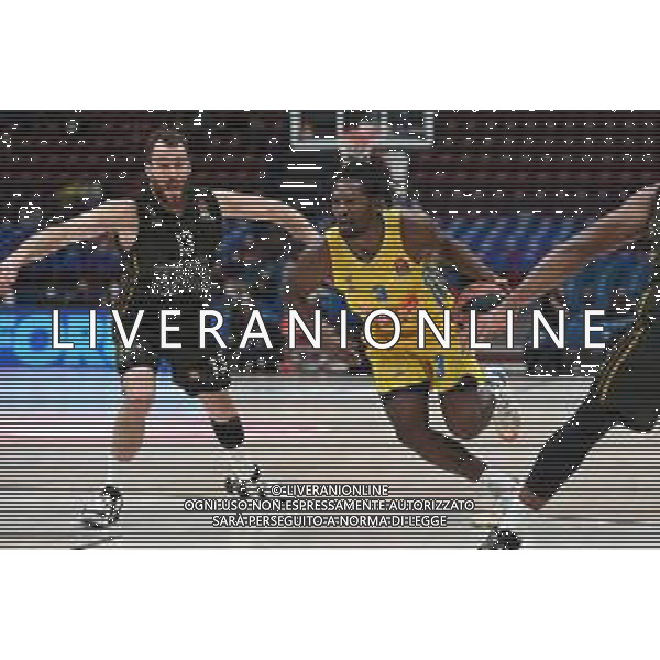 ¬© TVRG Sergio Rodriguez (Olimpia Milano) SX e Jaleen Smith (Alba Berlino) DX AX Armani Exchange Milano vs Alba Berlino Turkish Airlines EuroLeague - 18a giornata regular season Assago (MI) 18-01-2022 Mediolanum Forum foto Roberto Garavaglia/ag. Aldo Liverani sas/AGENZIA ALDO LIVERANI SAS