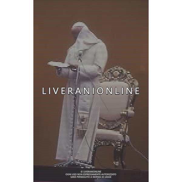 RETROSPETTIVA -Papa Giovanni Paolo II è stato il 264º papa della Chiesa cattolica e vescovo di Roma, 6º sovrano dello Stato della Città del Vaticano. NELLA FOTO PAPA GIOVANNI PAOLO II KAROL WOYTILA A MILANO NELL\'ANNO 1983 AG ALDO LIVERANI SAS