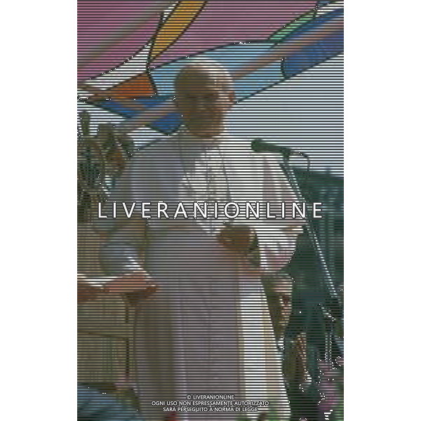 RETROSPETTIVA -Papa Giovanni Paolo II è stato il 264º papa della Chiesa cattolica e vescovo di Roma, 6º sovrano dello Stato della Città del Vaticano. NELLA FOTO PAPA GIOVANNI PAOLO II KAROL WOYTILA A MILANO NELL\'ANNO 1983 AG ALDO LIVERANI SAS
