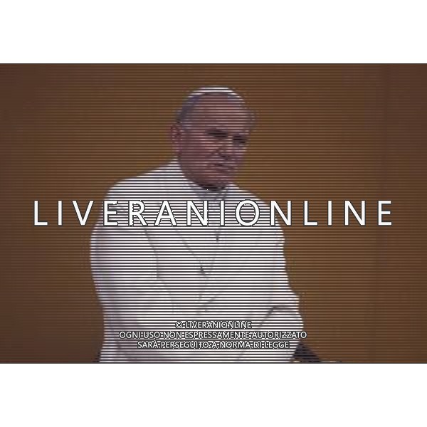 RETROSPETTIVA -Papa Giovanni Paolo II è stato il 264º papa della Chiesa cattolica e vescovo di Roma, 6º sovrano dello Stato della Città del Vaticano. NELLA FOTO PAPA GIOVANNI PAOLO II KAROL WOYTILA A MILANO NELL\'ANNO 1983 AG ALDO LIVERANI SAS