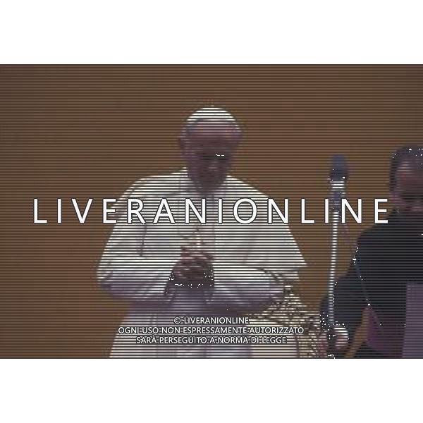 RETROSPETTIVA -Papa Giovanni Paolo II è stato il 264º papa della Chiesa cattolica e vescovo di Roma, 6º sovrano dello Stato della Città del Vaticano. NELLA FOTO PAPA GIOVANNI PAOLO II KAROL WOYTILA A MILANO NELL\'ANNO 1983 AG ALDO LIVERANI SAS