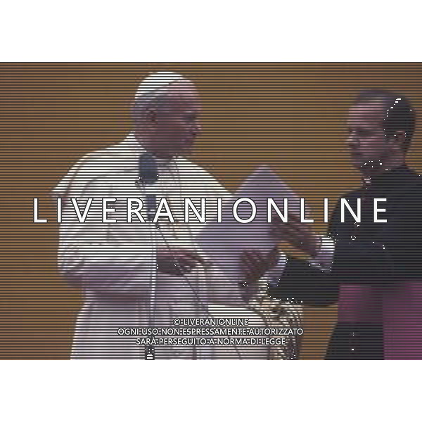 RETROSPETTIVA -Papa Giovanni Paolo II è stato il 264º papa della Chiesa cattolica e vescovo di Roma, 6º sovrano dello Stato della Città del Vaticano. NELLA FOTO PAPA GIOVANNI PAOLO II KAROL WOYTILA A MILANO NELL\'ANNO 1983 AG ALDO LIVERANI SAS