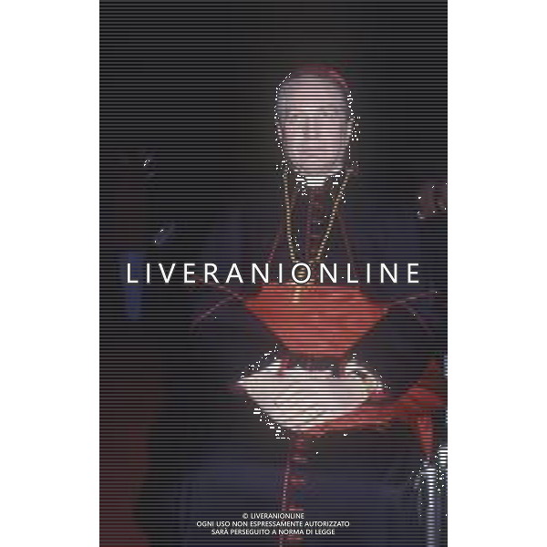 RETROSPETTIVA CARDINALE CARLO MARIA MARTINI NELLA FOTO IL CARDINALE CARLO MARIA MARTINI A MILANO NELL\'ANNO 1989 PRESENZIA ALLA PRESENTAZIONE DELLE 25 NUOVE CHIESE IN UN VIAGGIO ITINERANTE AG ALDO LIVERANI SAS 