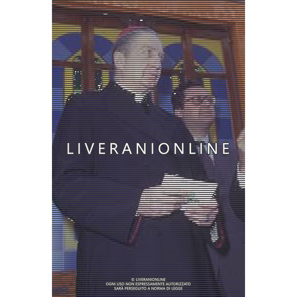 RETROSPETTIVA CARDINALE CARLO MARIA MARTINI NELLA FOTO IL CARDINALE CARLO MARIA MARTINI A MILANO NELL\'ANNO 1989 PRESENZIA ALLA PRESENTAZIONE DELLE 25 NUOVE CHIESE IN UN VIAGGIO ITINERANTE AG ALDO LIVERANI SAS 