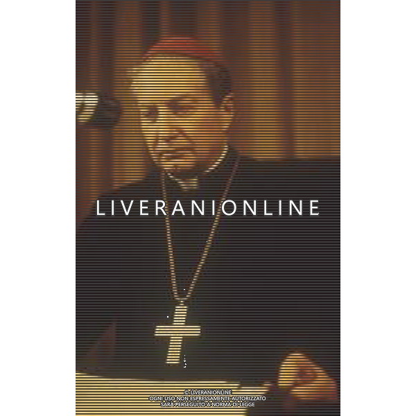 RETROSPETTIVA CARDINALE CARLO MARIA MARTINI NELLA FOTO IL CARDINALE CARLO MARIA MARTINI A MILANO NELL\'ANNO 1989 PRESENZIA ALLA PRESENTAZIONE DELLE 25 NUOVE CHIESE IN UN VIAGGIO ITINERANTE AG ALDO LIVERANI SAS 