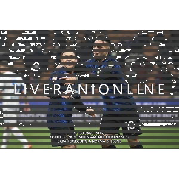 Alexis Sanchez (Inter) e Lautaro Martinez (Inter) esultano dopo il gol dell\'1 a 0 Inter vs Empoli Coppa Italia Frecciarossa - ottavi di finale Milano 19-01-2022 Stadio Giuseppe Meazza - San Siro foto Roberto Garavaglia/ag. Aldo Liverani sas /AGENZIA ALDO LIVERANI SAS