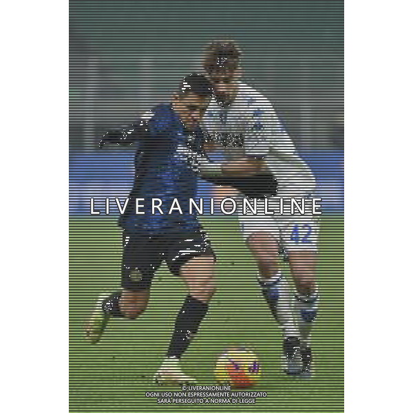 Alexis Sanchez (Inter) SX e Mattia Viti (Empoli) DX Inter vs Empoli Coppa Italia Frecciarossa - ottavi di finale Milano 19-01-2022 Stadio Giuseppe Meazza - San Siro foto Roberto Garavaglia/ag. Aldo Liverani sas /AGENZIA ALDO LIVERANI SAS