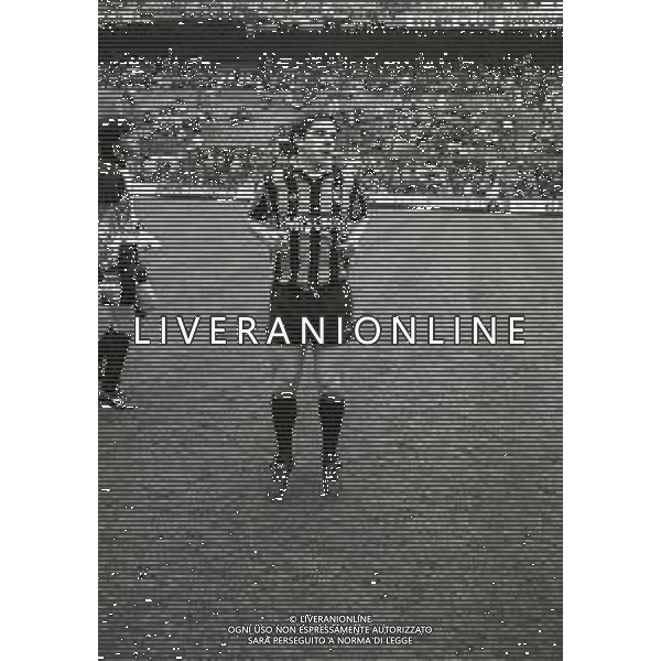 RETROSPETTIVA LUCIANO MARANGON CALCIATORE NELLA FOTO LUCIANO MARANGON CON LA MAGLIA DELL\'INTER NELL\'ANNO 1986-1987 AG ALDO LIVERANI SAS