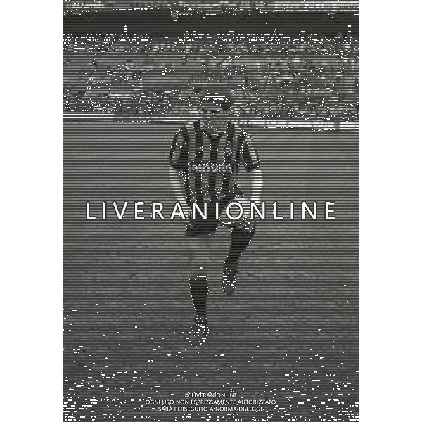 RETROSPETTIVA LUCIANO MARANGON CALCIATORE NELLA FOTO LUCIANO MARANGON CON LA MAGLIA DELL\'INTER NELL\'ANNO 1986-1987 AG ALDO LIVERANI SAS