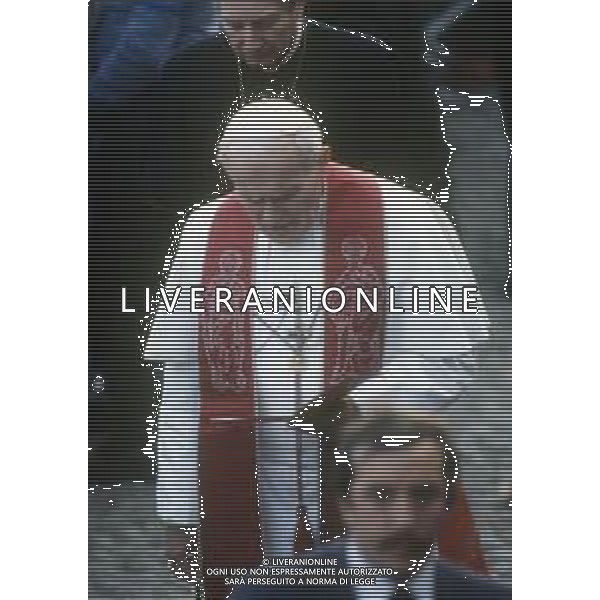 RETROSPETTIVA PAPA GIOVANNI PAOLO II KAROL WOJTYLA NELLA FOTO PAPA GIOVANNI PAOLO II KAROL WOJTYLA IN VISITA IN LOMBARDIA NELL\'ANNO 1984 AG ALDO LIVERANI SAS