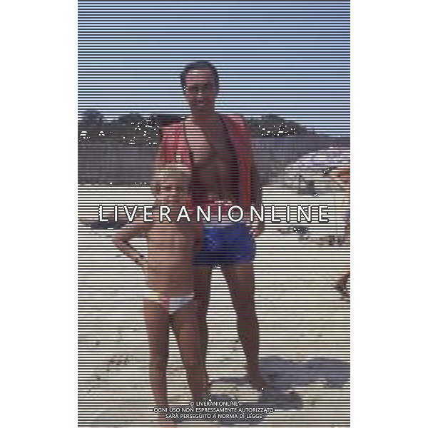 RETROSPETTIVA FRANCO CARRARO DIRIGENTE SPORTIVO E POLITICO NELLA FOTO FRANCO CARRARO NELL\'ANNO 1984 CON IL FIGLIO AG ALDO LIVERANI SAS