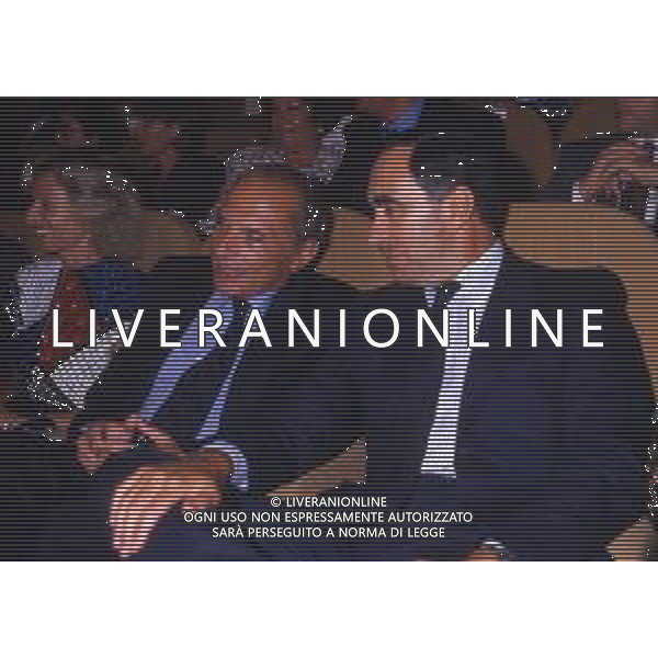 RETROSPETTIVA FRANCO CARRARO DIRIGENTE SPORTIVO E POLITICO NELLA FOTO FRANCO CARRARO NELL\'ANNO 1987 A MILANO CON ENRICO MANCA AG ALDO LIVERANI SAS 