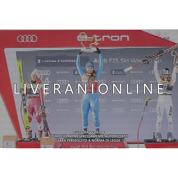 Luca Tedeschi/LMedia - 2022 FIS Ski World Cup - Women\'s Down Hill - alpine ski race January 22 2022 - Olympia slope Cortina d\'Ampezzo, Italy 2022 FIS Ski World Cup - Women\'s Down Hill Photo showing: The podium of the winners with GOGGIA Sofia (ITA), first place., SIEBENHOFER Ramona (AUT) second place, LEDECKA Ester (CZE) third place @Luca Tedeschi/LiveMedia /AGENZIA ALDO LIVERANI SAS
