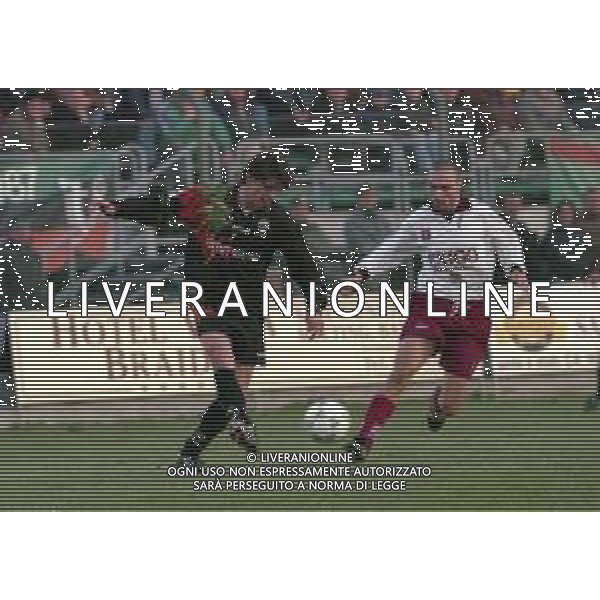 14-12-1997 VENEZIA CAMPIONATO DI CALCIO SERIE B VENEZIA -SALERNITANA 1-3 NELLA FOTO SIMONE PAVAN E RENATO GRECO AG ALDO LIVERANI SAS