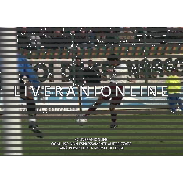 14-12-1997 VENEZIA CAMPIONATO DI CALCIO SERIE B VENEZIA -SALERNITANA 1-3 NELLA FOTO GOAL MARCO DI VAIO AG ALDO LIVERANI SAS