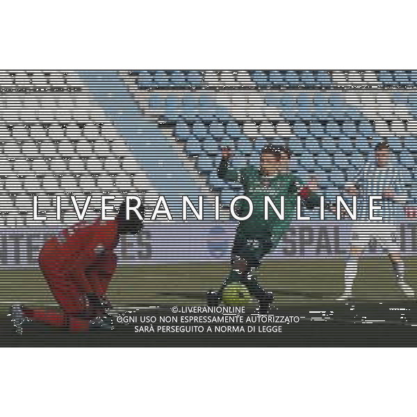 Spal - Pisa Campionato di Calcio Serie BKT 22/01/2022 - nella foto: Masucci Gaetano(Pisa Sporting Club 1909) Thiam Demba (spal ferrara) ©Claudio Zamagni/Agenzia Aldo Liverani during Italian Serie BKT soccer match between Spal and Pisa at Paolo Mazza Stadium in Ferrara on January 22 2022 photo credit by Claudio Zamagni/Aldo Liverani Photo Agency