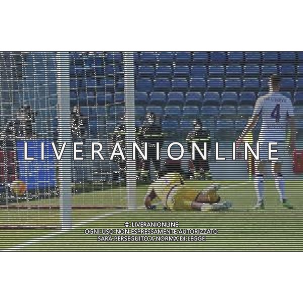 23-1-2022. Cagliari Calcio - ACF Fiorentina. 23° giornata, Serie A 2021-2022. Italia, Sardegna, Cagliari, Stadio Unipol Domus. Salvatore Moi/Aldo Liverani s.a.s. Nella foto: Gol ed esultanza Cagliari in casa contro Fiorentina in casa. Segna: Joao Pedro Cagliari, nella foto: Pietro Terracciano Fiorentina, Nikola Milenkovic Fiorentina ©MOI/AGENZIA ALDO LIVERANI SAS